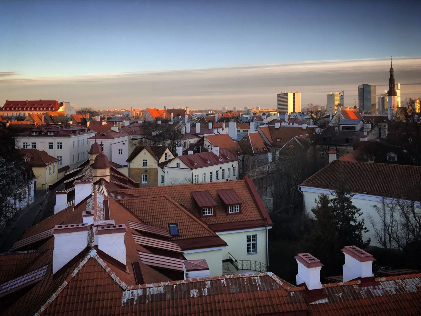 Tallinn’i 2 Günde Keşfedin: Türk Gezginler İçin Masalsı Bir Estonya Rehberi Tallinn’i 2 Günde Keşfedin: Türk Gezginler İçin Masalsı Bir Estonya Rehberi