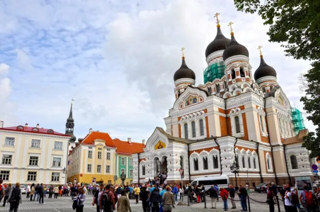 Estonya: Şarkılarla Dokunmuş Bir Özgürlük Hikayesi ve Tallinn Gezi Rehberi